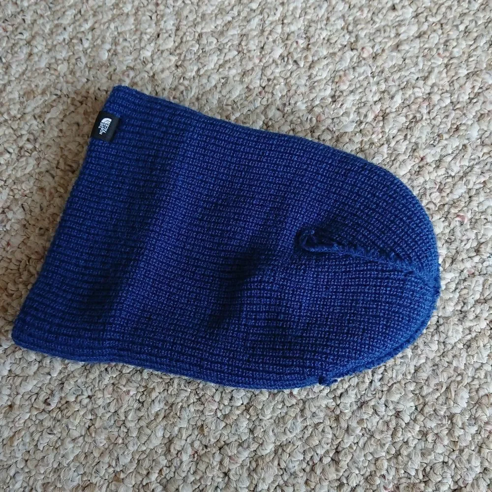 The North Face Blue Knit Logo Cuffed Beanie for youth